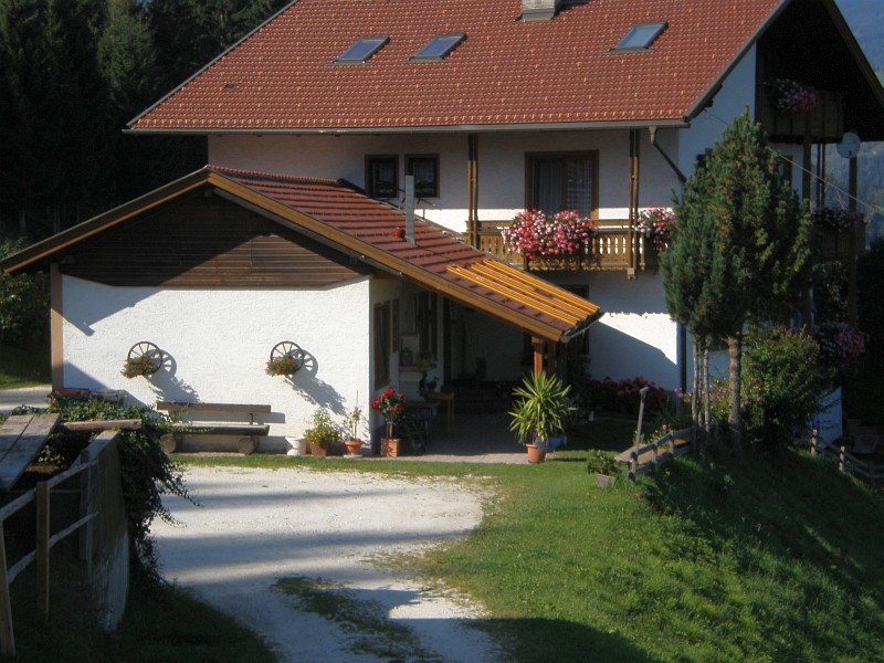 Haupthaus mit Terrasse zum Grillen